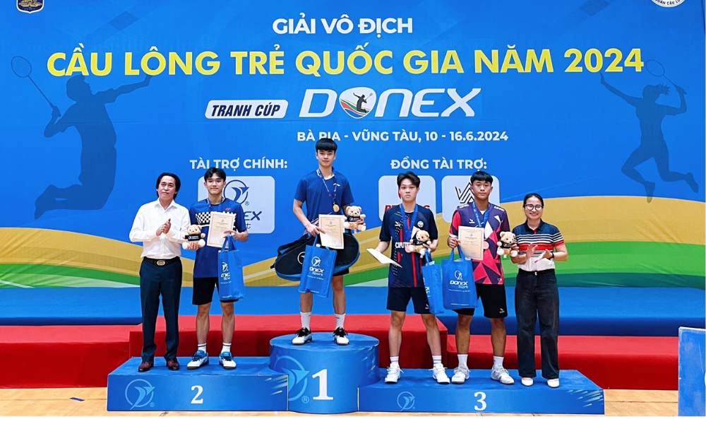 Bac Giang athlete Tran Quoc Khanh wins Gold Medal at 2024 National Youth Badminton Championship